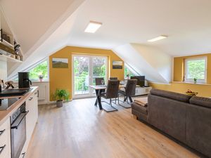 23112583-Ferienwohnung-4-Weesby-300x225-4