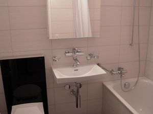 439680-Ferienwohnung-2-Weggis-300x225-5