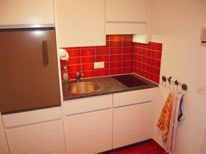 439678-Ferienwohnung-2-Weggis-300x225-5