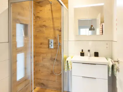 INSIDE, BATHROOM