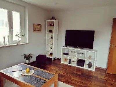 Photo, INSIDE, OUTSIDE