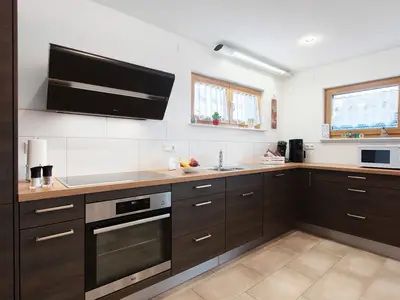 KITCHEN, INSIDE