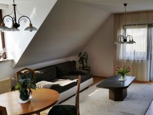 17920235-Ferienwohnung-6-Weimar-300x225-1