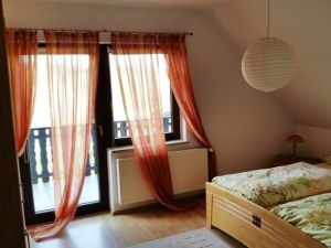 17920235-Ferienwohnung-6-Weimar-300x225-5