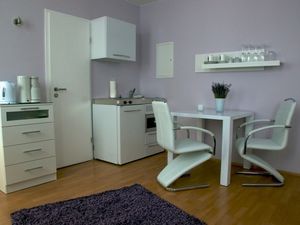 23649015-Ferienwohnung-2-Weimar-300x225-4