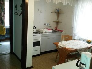 22258127-Ferienwohnung-1-Weimar-300x225-0