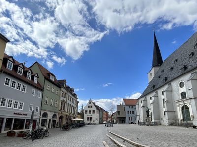 Herderplatz mit Stadtkirche und Herderdenkmal