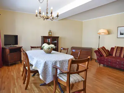 Photo, INSIDE, OUTSIDE