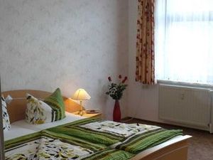 23105453-Ferienwohnung-6-Weischlitz-300x225-5