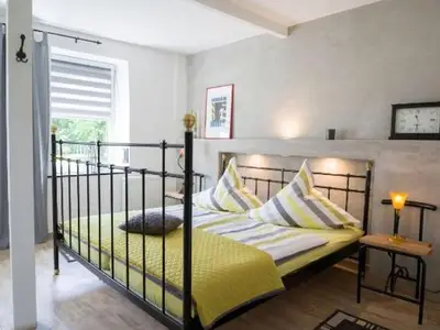 Ferienwohnung für 2 Personen (120 m²) in Weiskirchen 2/10