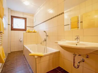 Ferienwohnung für 4 Personen (48 m²) in Weißensee 8/10