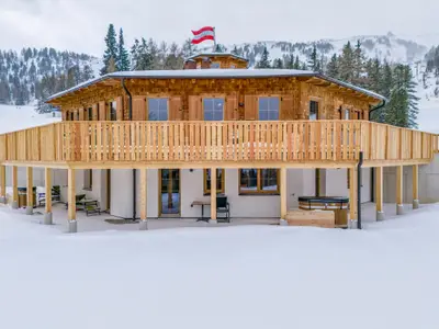 Außenseite Ferienhaus [Winter]