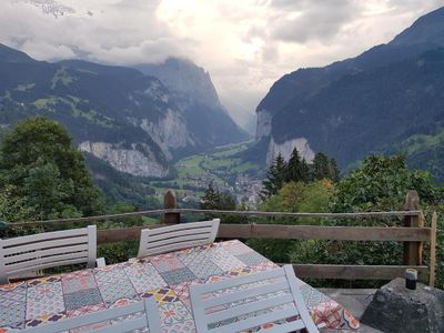 Terrasse mit Blick ins Lauterbrunner Tal