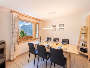 22310863-Ferienwohnung-4-Wengen-300x225-3