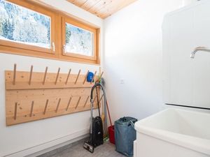 22310883-Ferienwohnung-4-Wengen-300x225-3