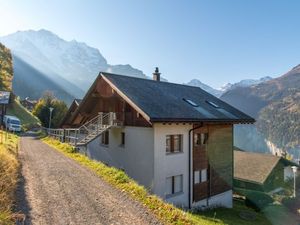 23309182-Ferienwohnung-4-Wengen-300x225-1