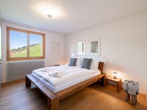 23426711-Ferienwohnung-2-Wengen-300x225-3