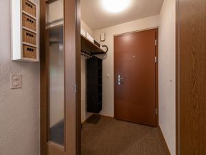 23439263-Ferienwohnung-4-Wengen-300x225-4