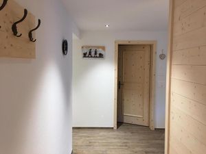 22935139-Ferienwohnung-4-Wengen-300x225-5