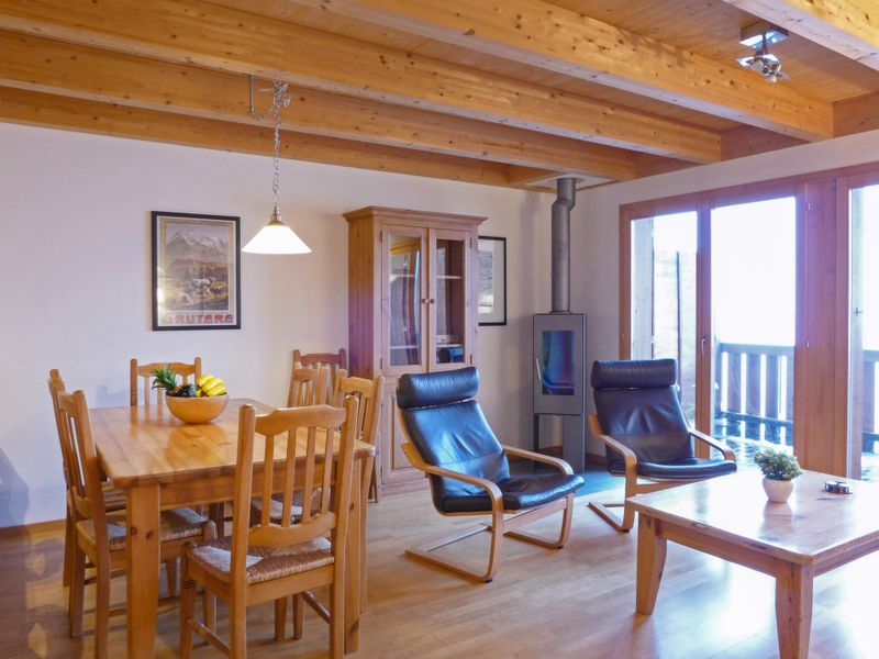 23838021-Ferienwohnung-8-Wengen-800x600-0