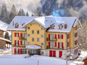 23840792-Ferienwohnung-4-Wengen-300x225-1