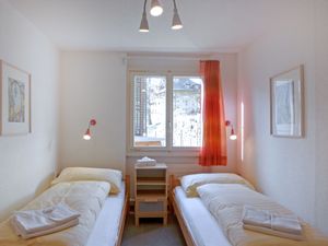 23844641-Ferienwohnung-4-Wengen-300x225-1