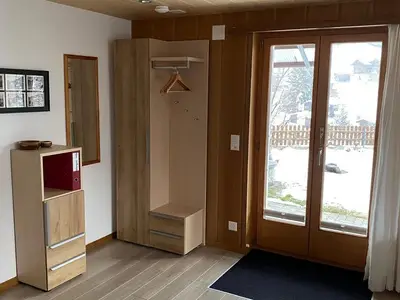 Eingang mit Blick zum Garten
