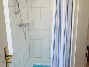 22463555-Ferienwohnung-2-Wenningstedt-300x225-5