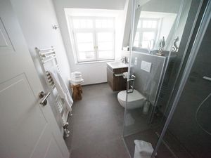 23356557-Ferienwohnung-4-Wenningstedt-300x225-3