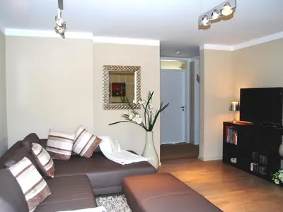 Wohnbereich. Wohnzimmer mit LED-TV, CD, DVD, Fax und kostenlosem Internetzugang