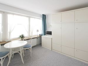 23473603-Ferienwohnung-2-Wenningstedt-300x225-3