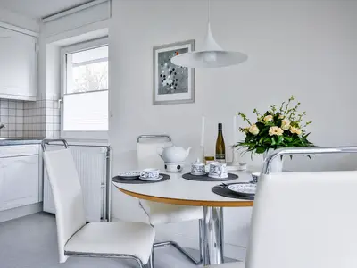 Ferienwohnung für 2 Personen (70 m²) in Wenningstedt 4/10