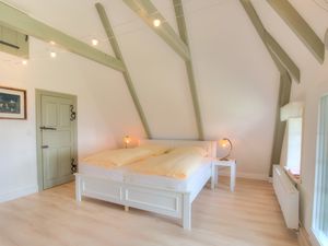 22109317-Ferienwohnung-5-Wenningstedt-300x225-4