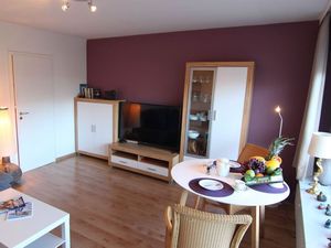 23276614-Ferienwohnung-3-Wenningstedt-300x225-3