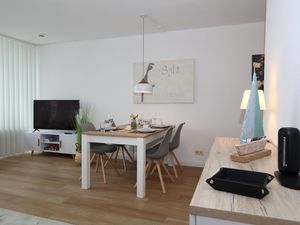 22070021-Ferienwohnung-4-Wenningstedt-300x225-2