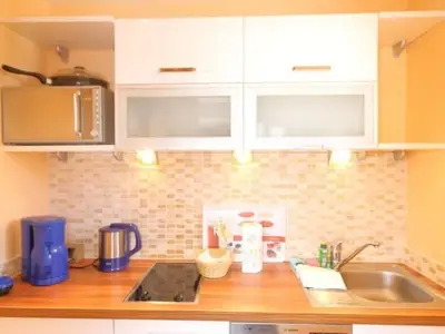 Ferienwohnung für 3 Personen (38 m²) in Wenningstedt 4/10