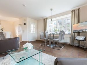 23910204-Ferienwohnung-4-Wenningstedt-300x225-5