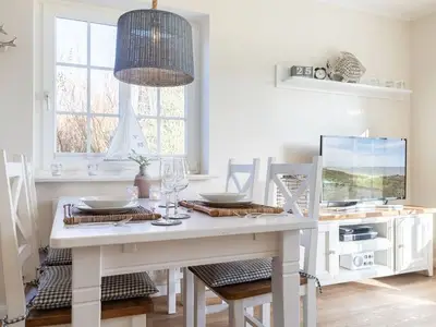 Ferienwohnung für 2 Personen (56 m²) in Wenningstedt 3/10