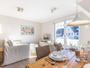 23910459-Ferienwohnung-2-Wenningstedt-300x225-5