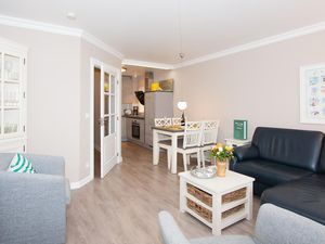 23874674-Ferienwohnung-4-Wenningstedt-300x225-1