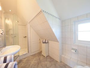 23874685-Ferienwohnung-3-Wenningstedt-300x225-3