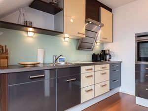 23874706-Ferienwohnung-5-Wenningstedt-300x225-3