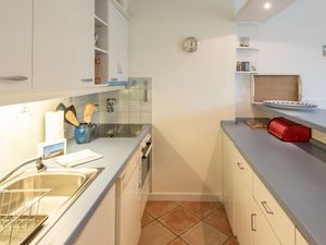 23874726-Ferienwohnung-4-Wenningstedt-300x225-5