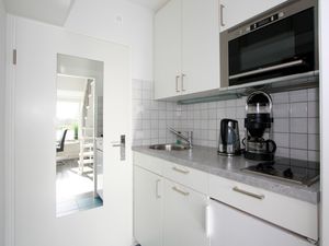 23874757-Ferienwohnung-2-Wenningstedt-300x225-3