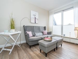 23882694-Ferienwohnung-2-Wenningstedt-300x225-2