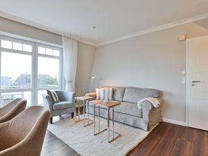 23884103-Ferienwohnung-4-Wenningstedt-300x225-1