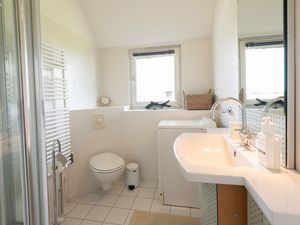 23874854-Ferienwohnung-4-Wenningstedt-300x225-4