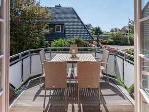 23874879-Ferienwohnung-3-Wenningstedt-300x225-1