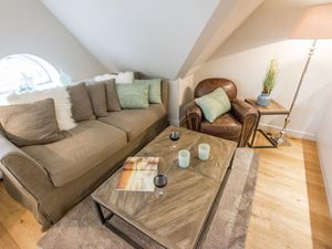 23970334-Ferienwohnung-4-Wenningstedt-300x225-1