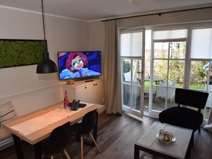 23974206-Ferienwohnung-4-Wenningstedt-300x225-5